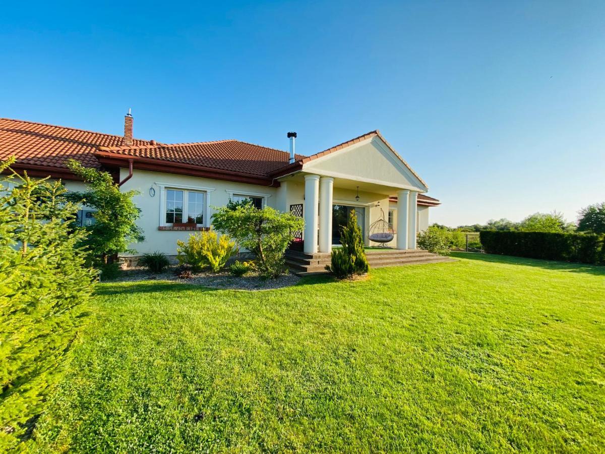 Siedlisko Wytowno Villa Ustka Exterior foto